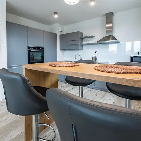 Διαμέρισμα Holiday Apartment